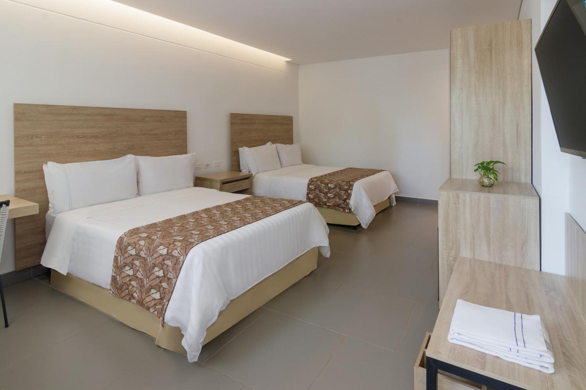 Ghl Hotel Club El Puente Girardot Exteriör bild