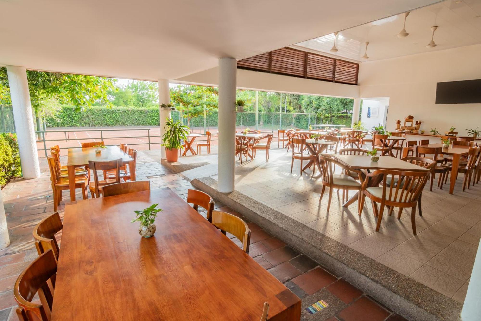 Ghl Hotel Club El Puente Girardot Exteriör bild