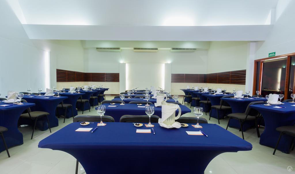 Ghl Hotel Club El Puente Girardot Exteriör bild